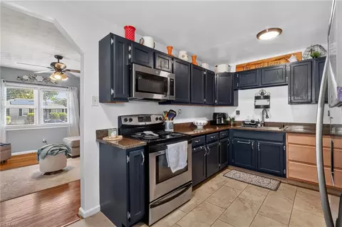 Kitchen - 8007 Glade Rd, Norfolk, VA 23518 photo 2 of 6