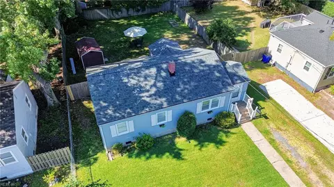 View/Area - 8007 Glade Rd, Norfolk, VA 23518 photo 4 of 5