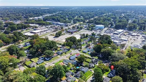 View/Area - 8007 Glade Rd, Norfolk, VA 23518 photo 3 of 5