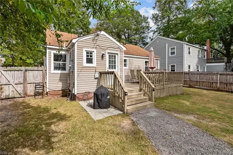 Exterior - 307 Maycox Ave, Norfolk, VA 23505 photo 3 of 6