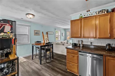 Kitchen - 307 Maycox Ave, Norfolk, VA 23505 photo 3 of 4