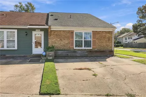 592 Peregrine St, Virginia Beach, VA 23462