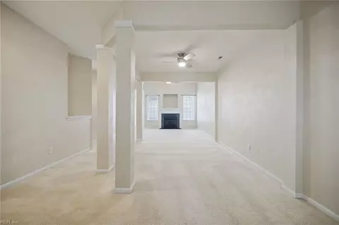 Living - 604 Old Fields Arch Arch, Chesapeake, VA 23320 photo 1 of 3