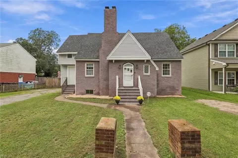 Exterior - 1129 Hazel Ave, Chesapeake, VA 23325 photo 2 of 8