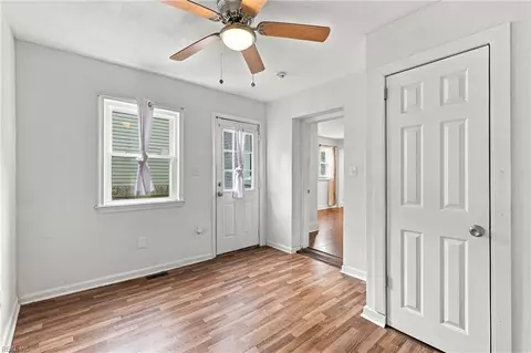 Entry Way - 1129 Hazel Ave, Chesapeake, VA 23325 photo 1 of 3
