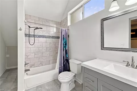 Bath - 1129 Hazel Ave, Chesapeake, VA 23325 photo 8 of 8