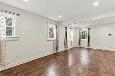 Living - 1129 Hazel Ave, Chesapeake, VA 23325 photo 5 of 5