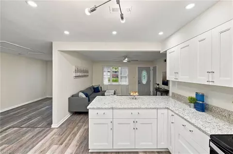 Kitchen - 3904 Starboard Rd, Chesapeake, VA 23321 photo 5 of 5