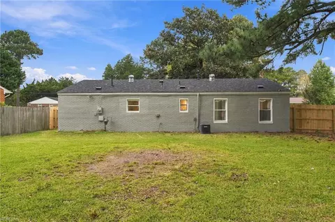 Exterior - 3904 Starboard Rd, Chesapeake, VA 23321 photo 5 of 6