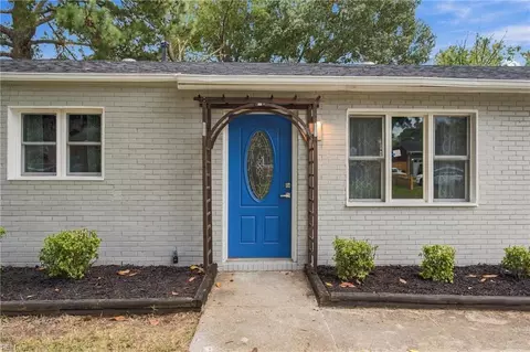 Exterior - 3904 Starboard Rd, Chesapeake, VA 23321 photo 2 of 6