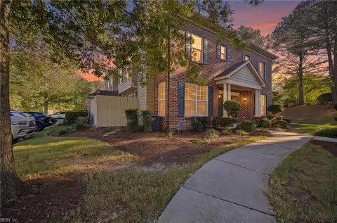 1057 Gamston Ln, Virginia Beach, VA 23455