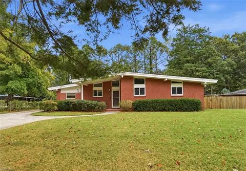 1312 Woodhurst Dr, Virginia Beach, VA 23454