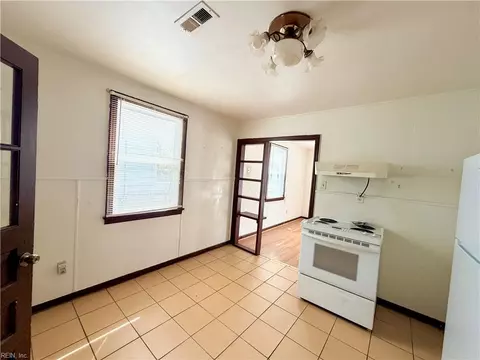 Other - 6 Crestwood Cir, Hampton, VA 23669 photo 1 of 2