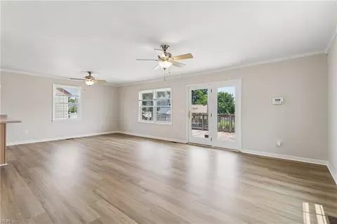 Living - 11 Bonita Dr, Hampton, VA 23664 photo 3 of 8