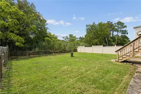 Exterior - 11 Bonita Dr, Hampton, VA 23664 photo 8 of 9