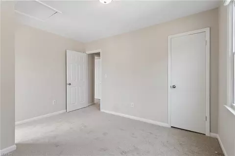 Bedroom - 11 Bonita Dr, Hampton, VA 23664 photo 6 of 12