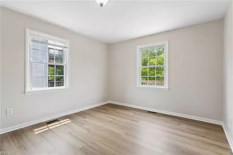 Bedroom - 11 Bonita Dr, Hampton, VA 23664 photo 1 of 12