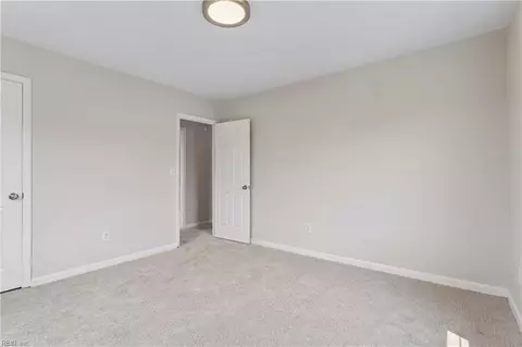 Bedroom - 11 Bonita Dr, Hampton, VA 23664 photo 10 of 12