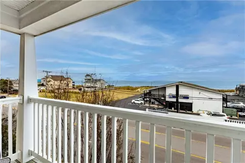 Exterior - 1023 E Ocean View Ave, Norfolk, VA 23503 photo 3 of 5