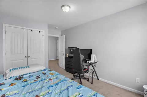 Bedroom - 1023 E Ocean View Ave, Norfolk, VA 23503 photo 6 of 6
