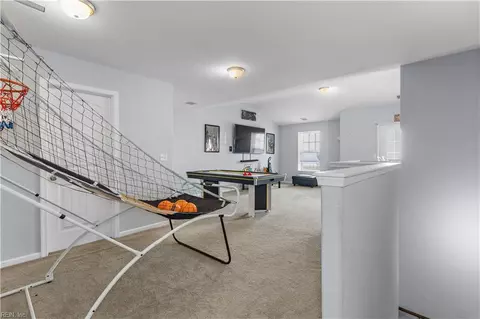 Entry Way - 1023 E Ocean View Ave, Norfolk, VA 23503 photo 4 of 6