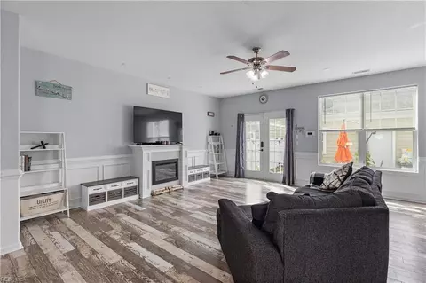 Living - 1023 E Ocean View Ave, Norfolk, VA 23503 photo 1 of 1