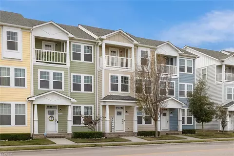 Exterior - 1023 E Ocean View Ave, Norfolk, VA 23503 photo 2 of 5