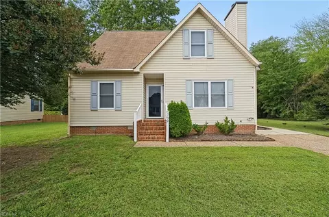 709 Brenda Rd, Newport News, VA 23601