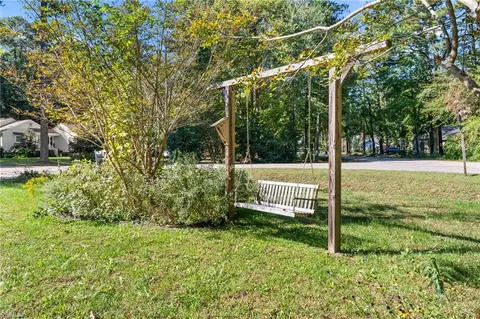 Exterior - 6514 Wyncote Ave, Gloucester, VA 23061 photo 6 of 7