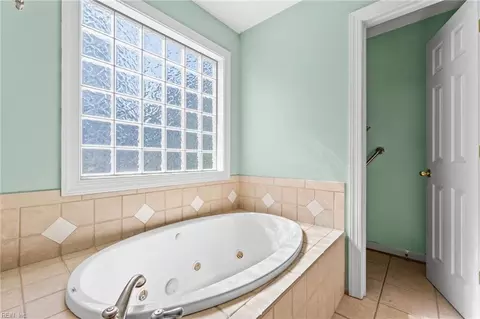 Bath - 6514 Wyncote Ave, Gloucester, VA 23061 photo 3 of 5