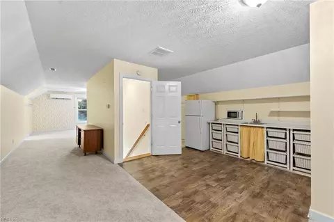 Entry Way - 6514 Wyncote Ave, Gloucester, VA 23061 photo 1 of 2