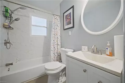 Bath - 4600 Larkin St, Norfolk, VA 23513 photo 1 of 1