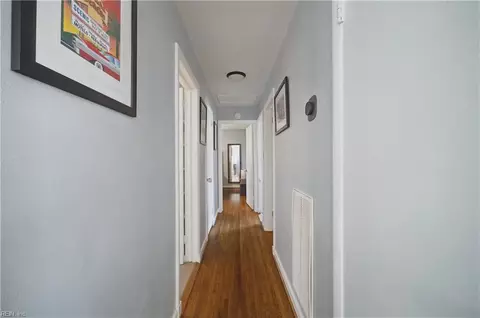 Entry Way - 4600 Larkin St, Norfolk, VA 23513 photo 3 of 3