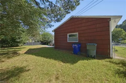 Exterior - 4600 Larkin St, Norfolk, VA 23513 photo 6 of 6