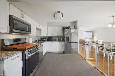 Kitchen - 4600 Larkin St, Norfolk, VA 23513 photo 2 of 3