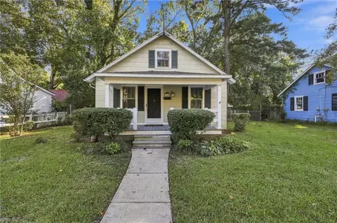 1113 Carolina Ave, Elizabeth City, NC 27909