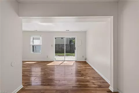 Living - 5902 Appleton Ct, Virginia Beach, VA 23464 photo 1 of 4