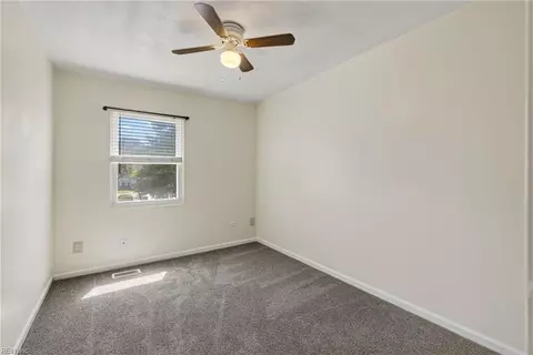 Bedroom - 5902 Appleton Ct, Virginia Beach, VA 23464 photo 4 of 7