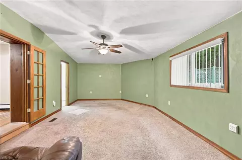 Living - 4701 Pinehurst Ave, Norfolk, VA 23513 photo 7 of 7