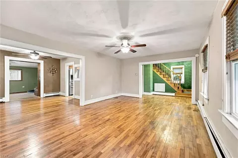 Living - 4701 Pinehurst Ave, Norfolk, VA 23513 photo 3 of 7