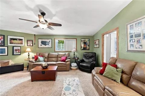 Living - 4701 Pinehurst Ave, Norfolk, VA 23513 photo 6 of 7