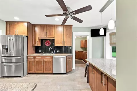 Kitchen - 4701 Pinehurst Ave, Norfolk, VA 23513 photo 3 of 6