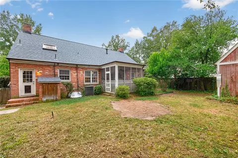 Exterior - 6013 S River Rd, Norfolk, VA 23505 photo 4 of 6