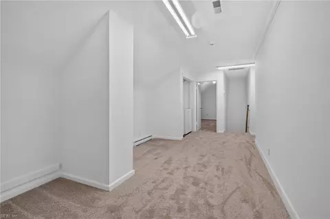 Entry Way - 6013 S River Rd, Norfolk, VA 23505 photo 3 of 4
