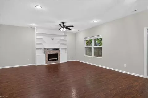 Living - 5206 Texas Ave, Norfolk, VA 23513 photo 3 of 3