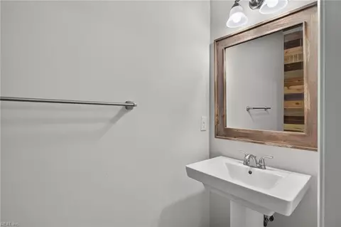 Bath - 5206 Texas Ave, Norfolk, VA 23513 photo 1 of 3