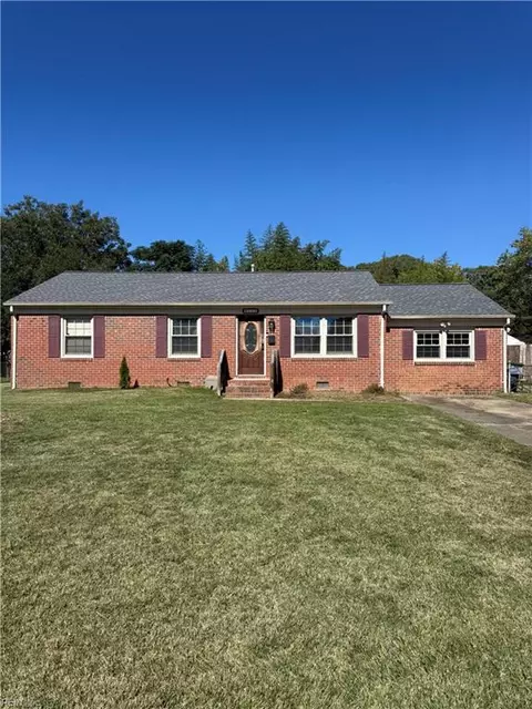 148 Hawthorne Dr, Newport News, VA 23602
