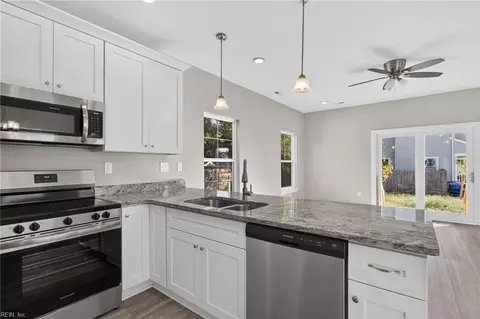 2229 Elm Ave, Portsmouth, VA 23704