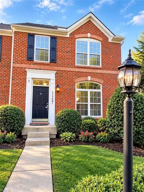 11368 Abbots Cross Ln, Glen Allen, VA 23059