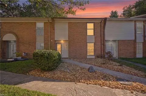 5014 Amboy Ct, Virginia Beach, VA 23462
